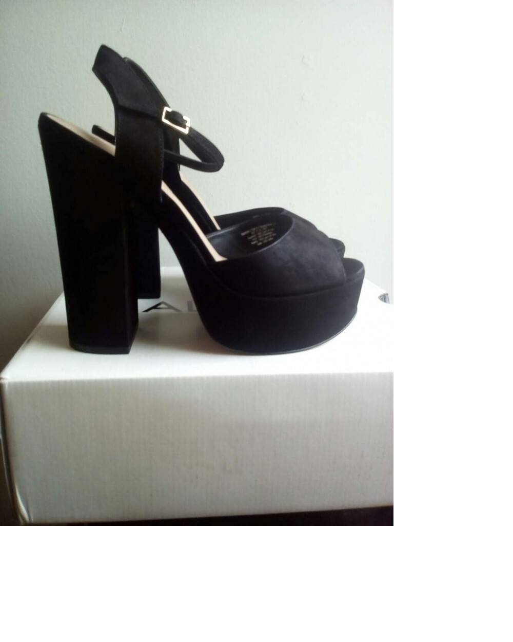 Renuevatucloset Facebook ad: Para los que cuidan cada peso (y con…