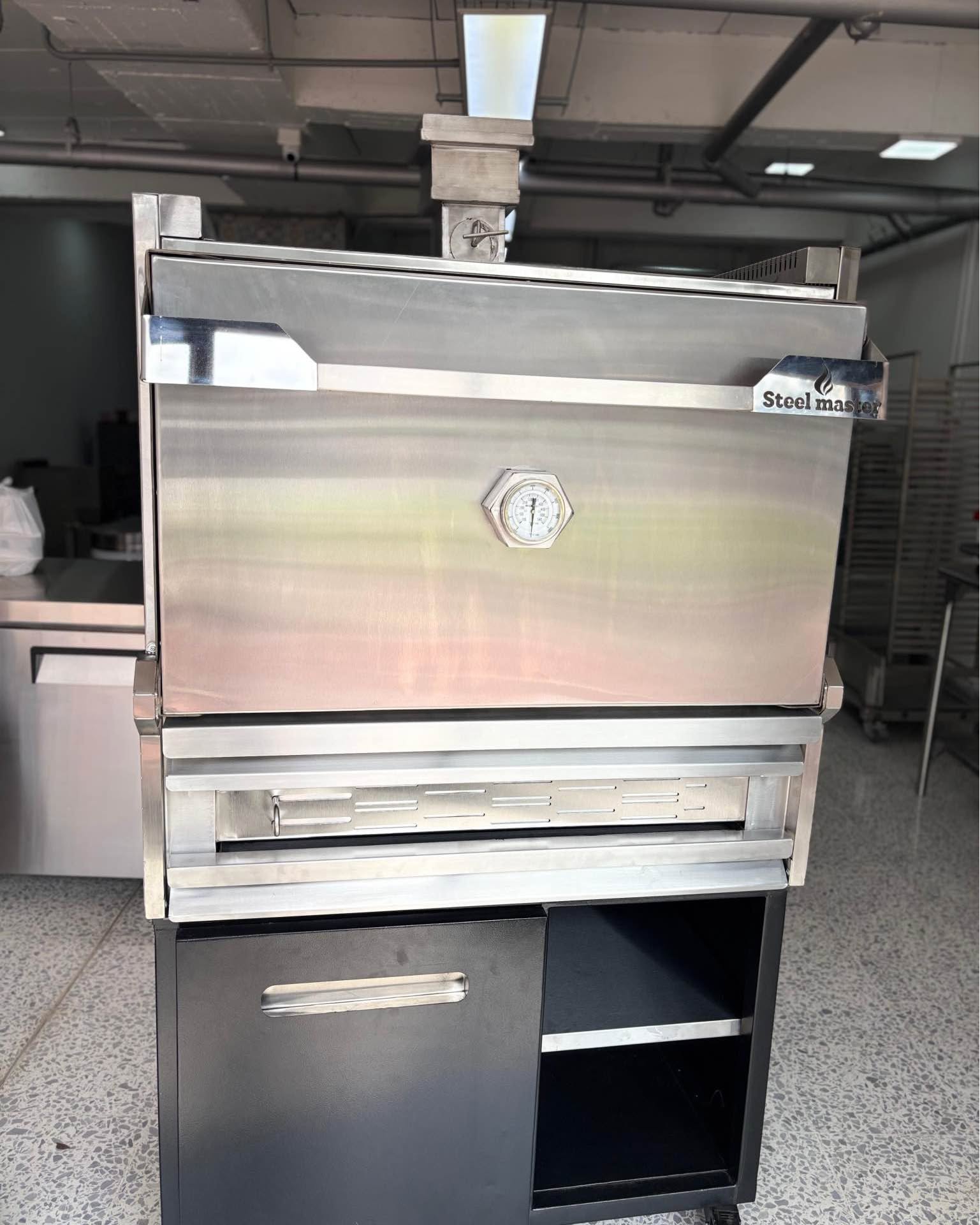 Esteban Fitt Facebook ad: HORNO DE BRASA SMR 80 2.0
