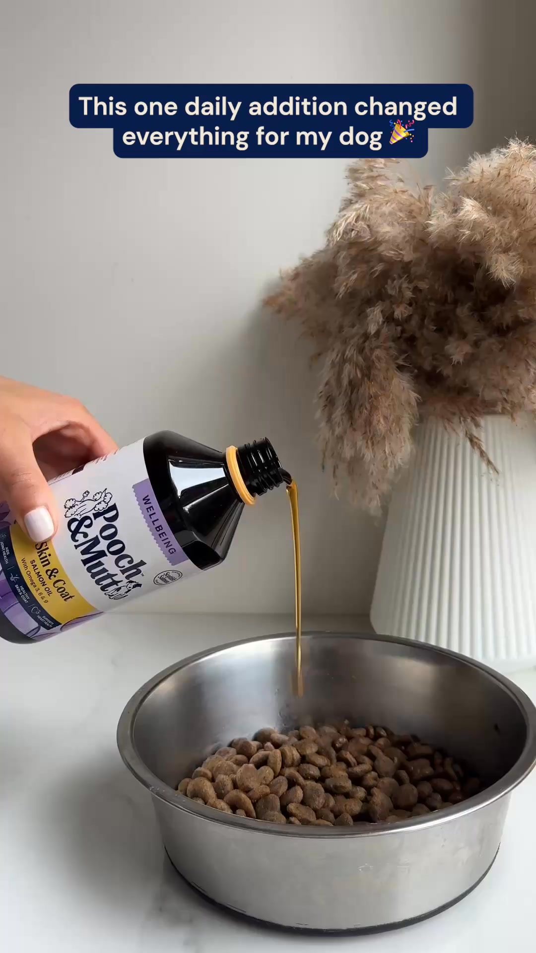 Pooch & Mutt Facebook ad: Salmon Oil for Dogs