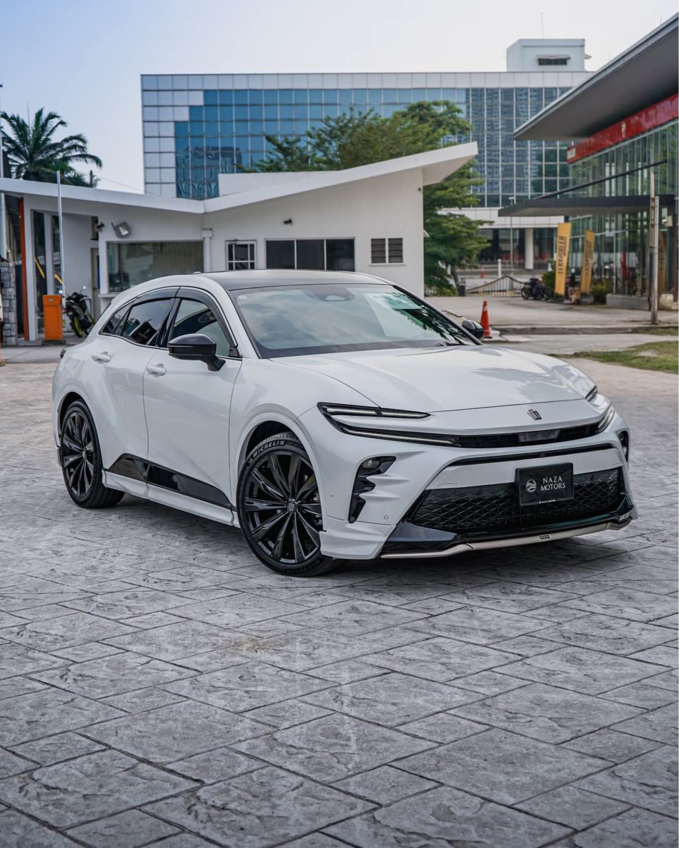 Aidil Shah Abu Bakar Facebook ad: 2023 Toyota Crown sport Z