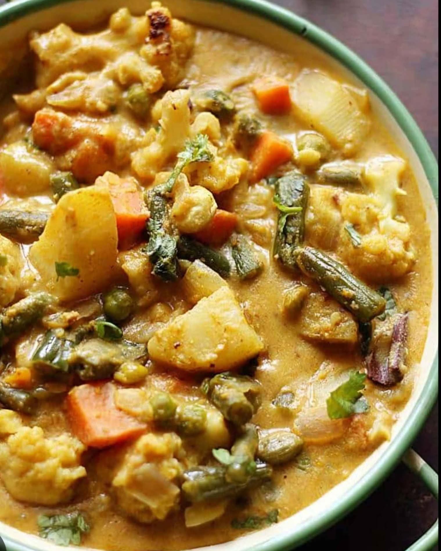 Summy Nirmal Facebook ad: Veg tiffin
