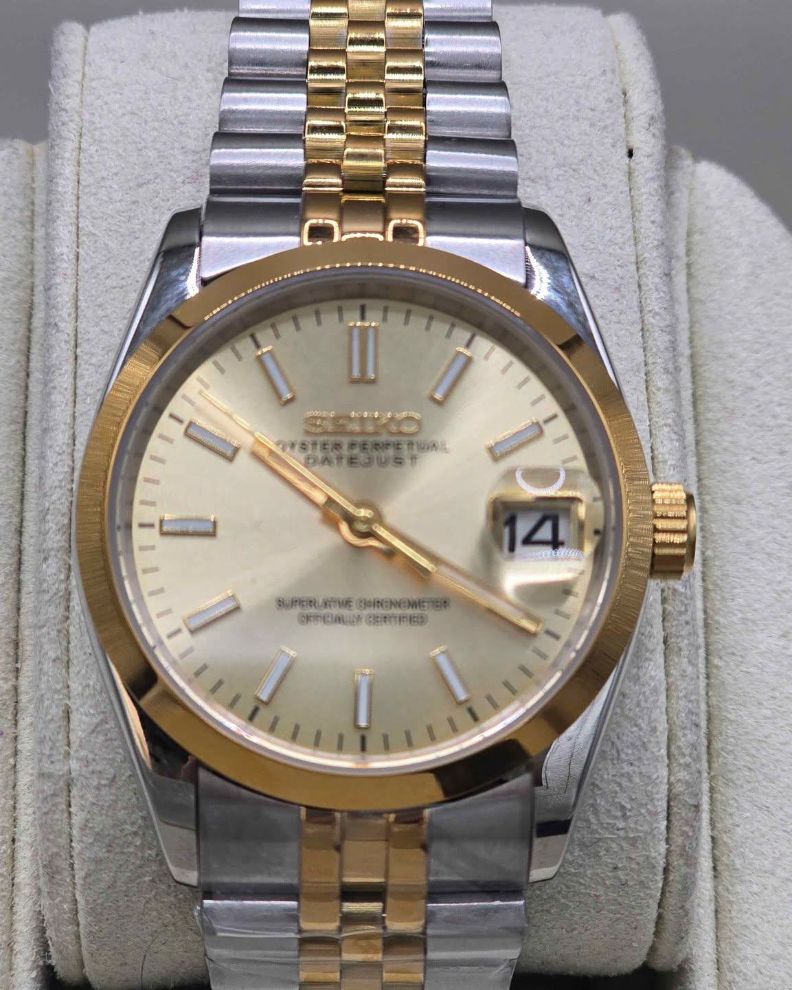 Erik Zwillinger Facebook ad: Just the date! 2 tone jubilee champagne dial 36 mm mens…