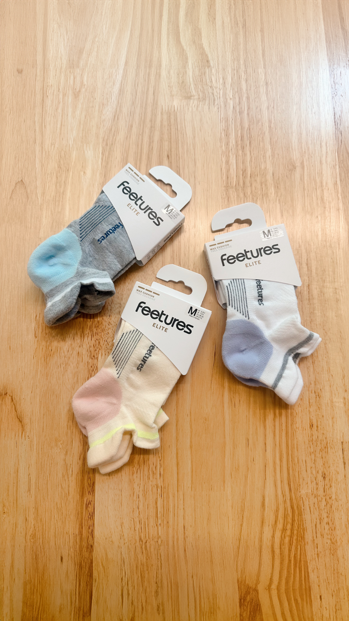 Feetures Facebook ad