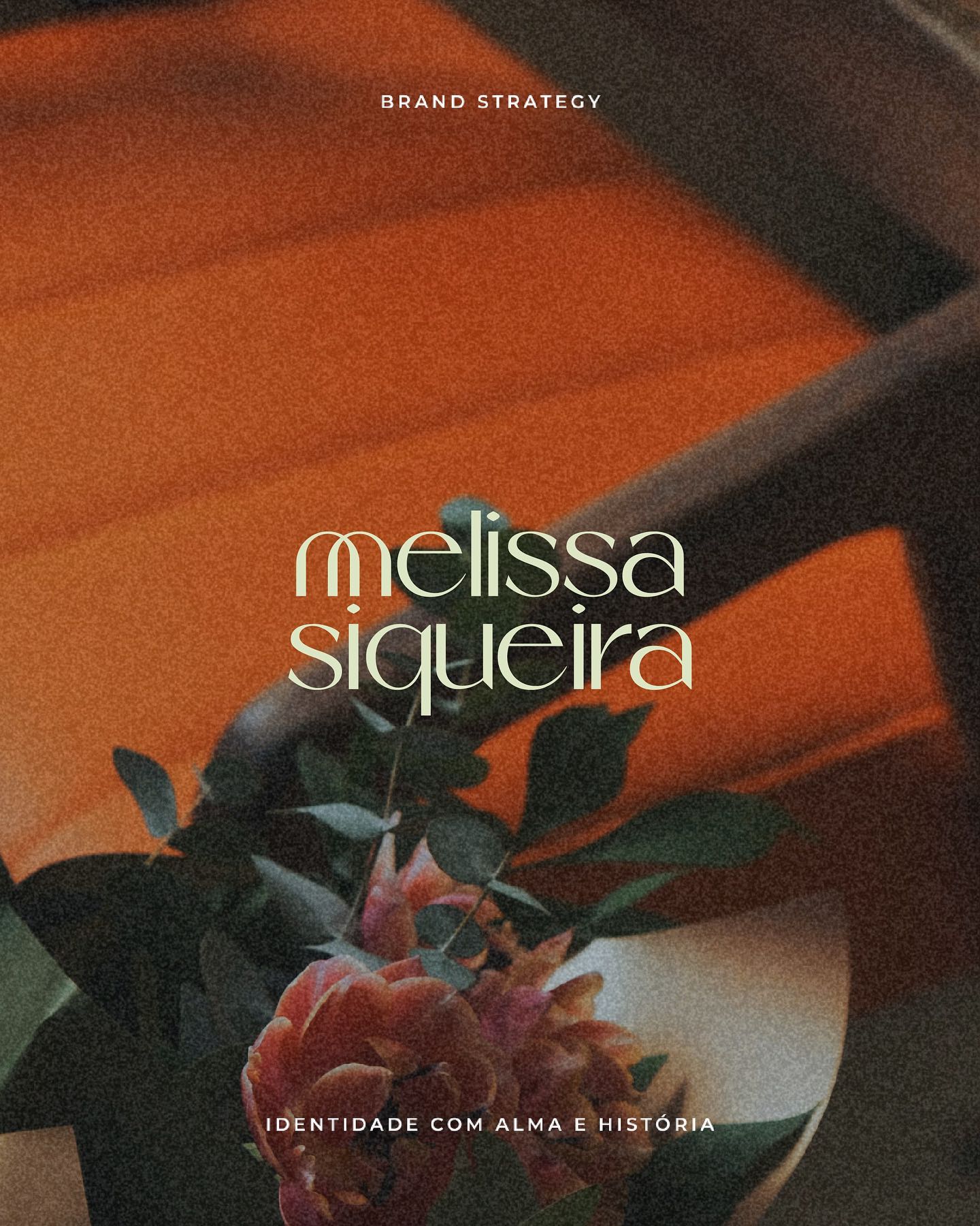 Avhalon Design Facebook ad: Melissa Siqueira é arquiteta e urbanista, mas é…