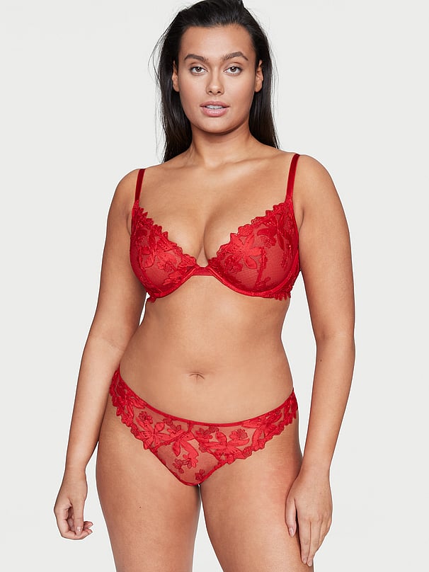 Victoria's Secret Facebook ad