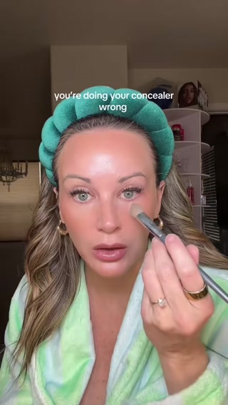 Dr.Melaxin US.official Facebook ad: The Amazon Best-Selling Eye Cream