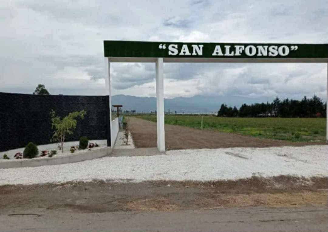 Lizi Tituaña Facebook ad: Hermosos terrenos con escritura pública