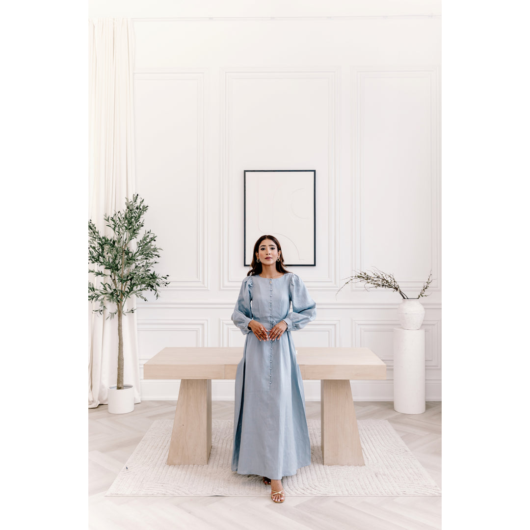 Enrobe Facebook ad: Feminine. Timeless. Modest.