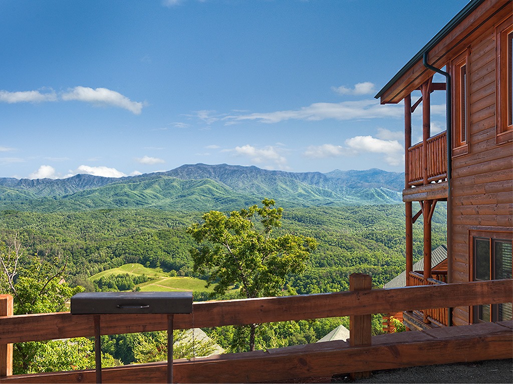 Visit My Smokies Facebook ad