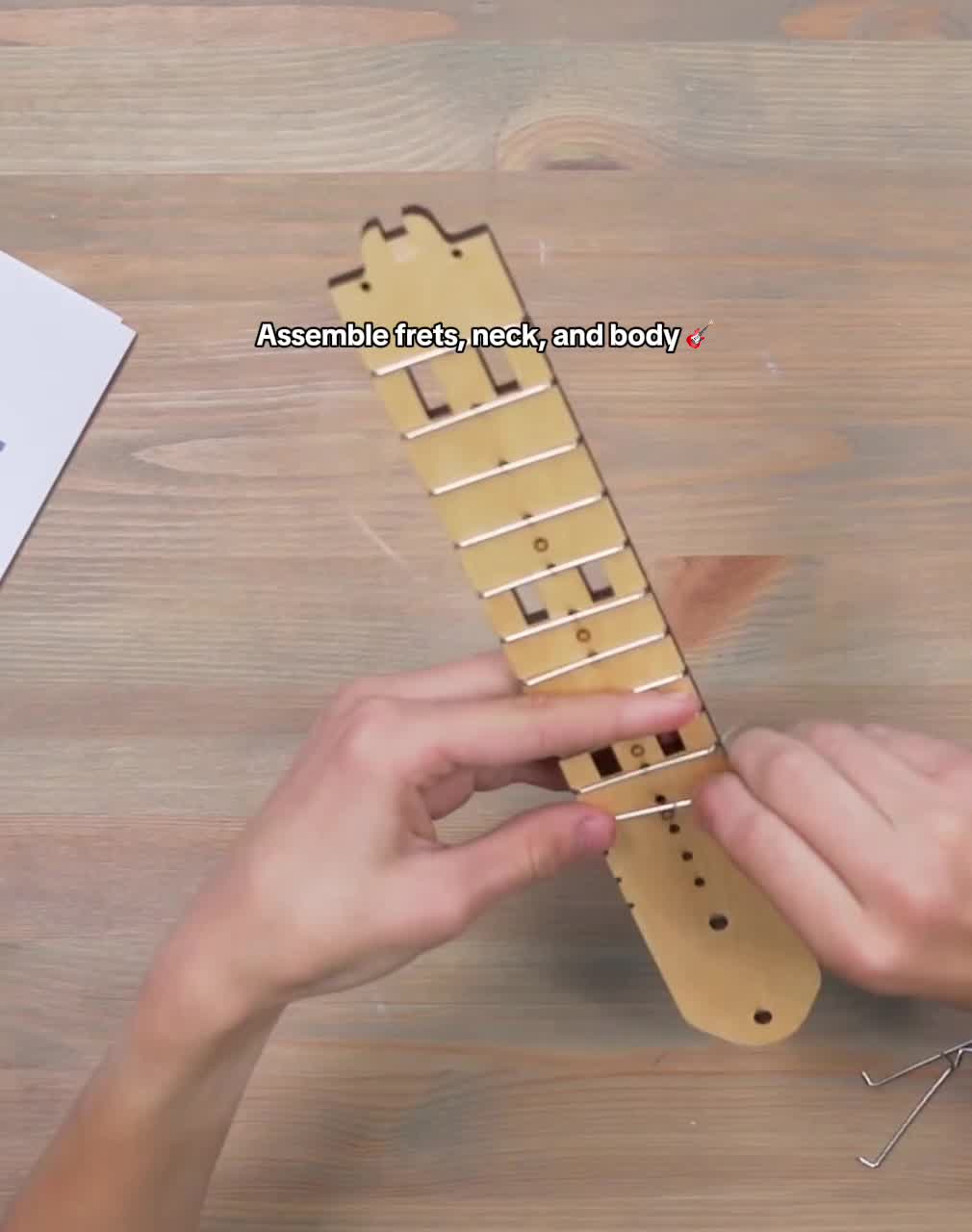 KiwiCo Facebook ad: Create, play & engineer with KiwiCo Eureka Crate
