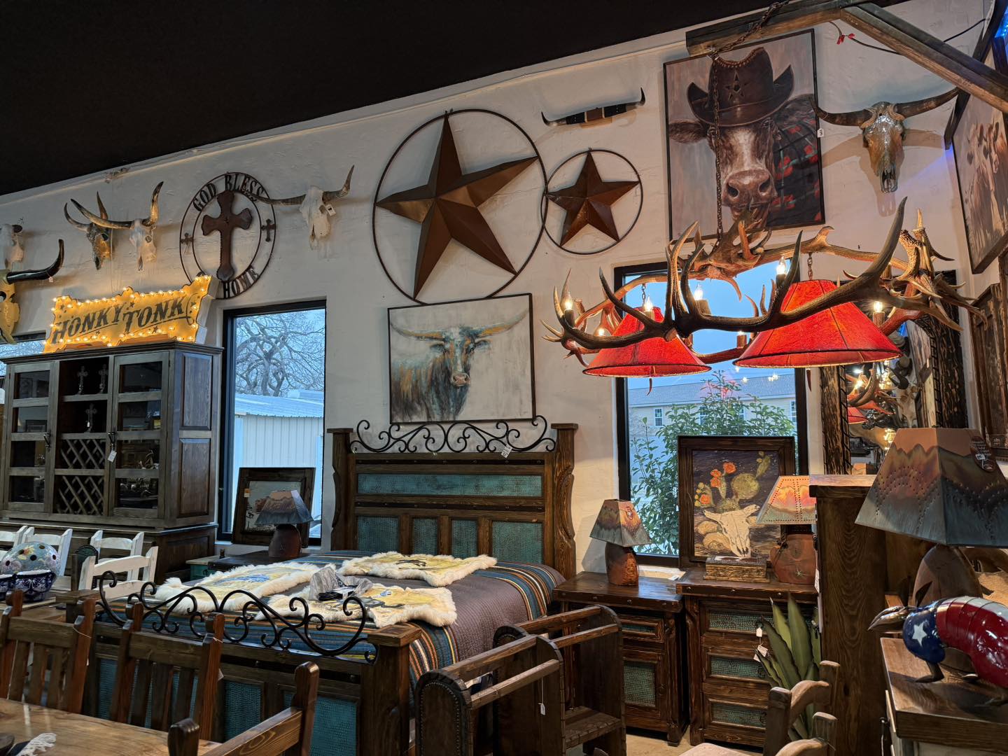 Casa Decor Weatherford TX Facebook ad: DFW shoppers, make the drive to Casa Decor…