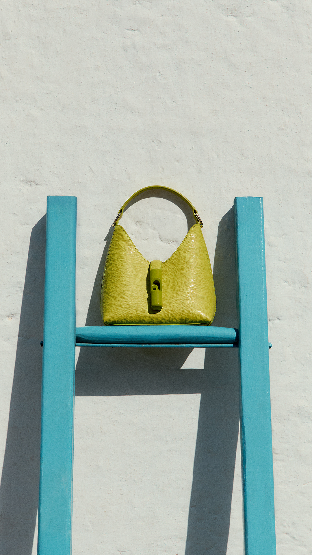 Furla Facebook ad