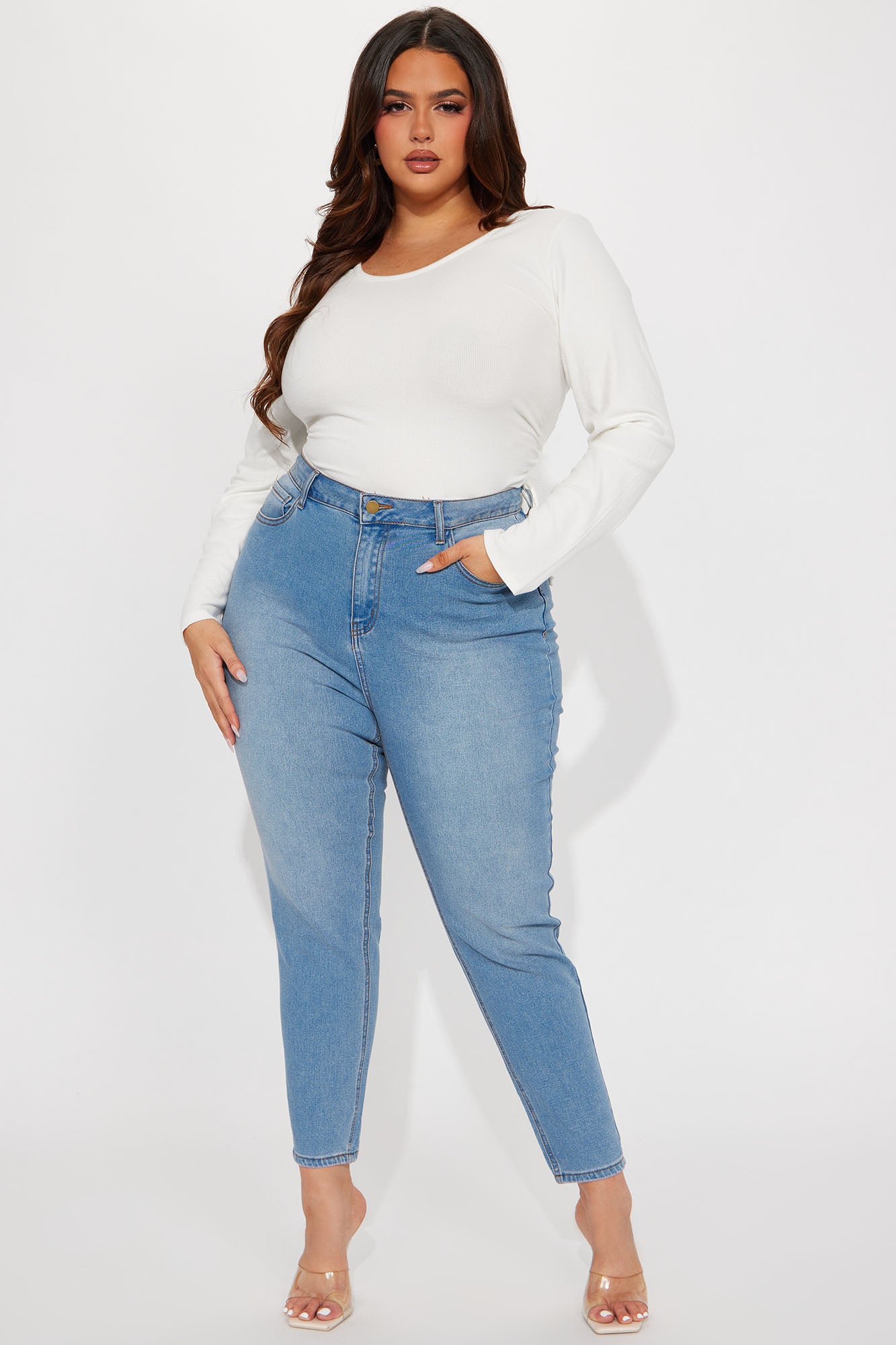Fashion Nova Curve Facebook ad