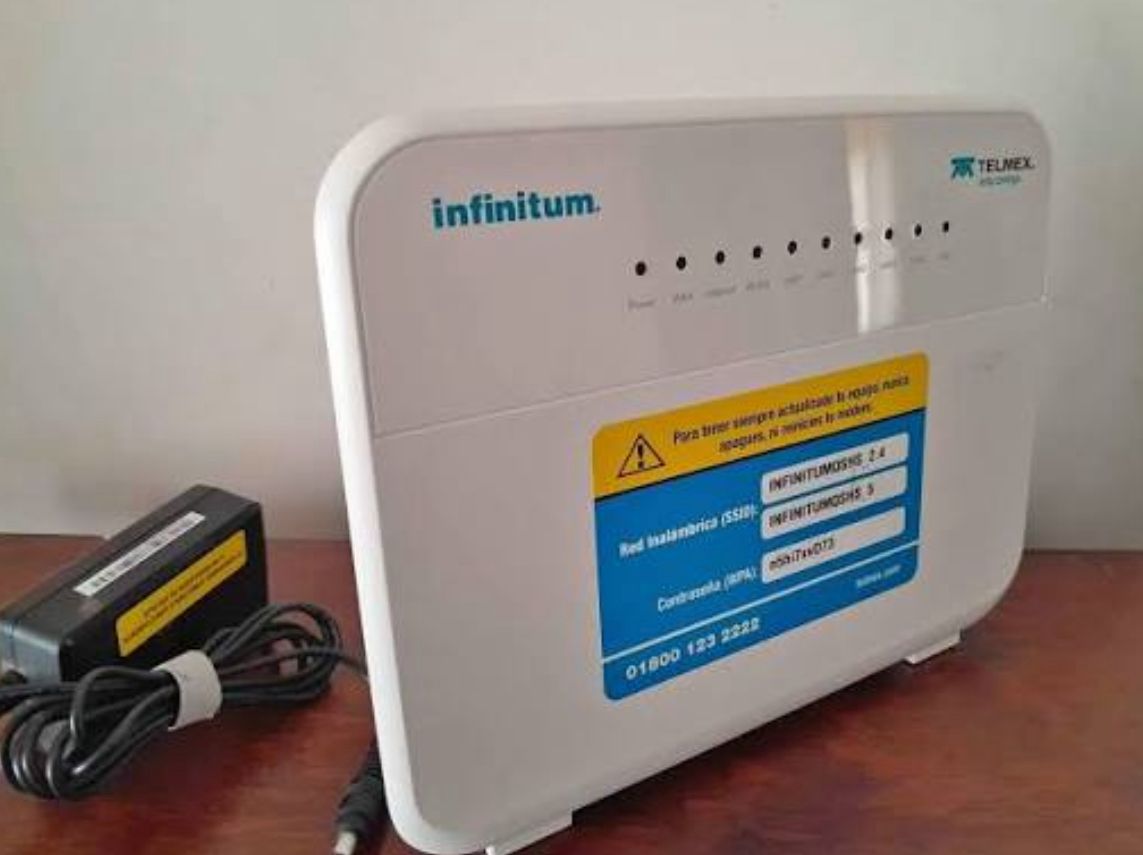 Promotor Infinitum Telmex Facebook ad: Asesor Infinitum Telmex