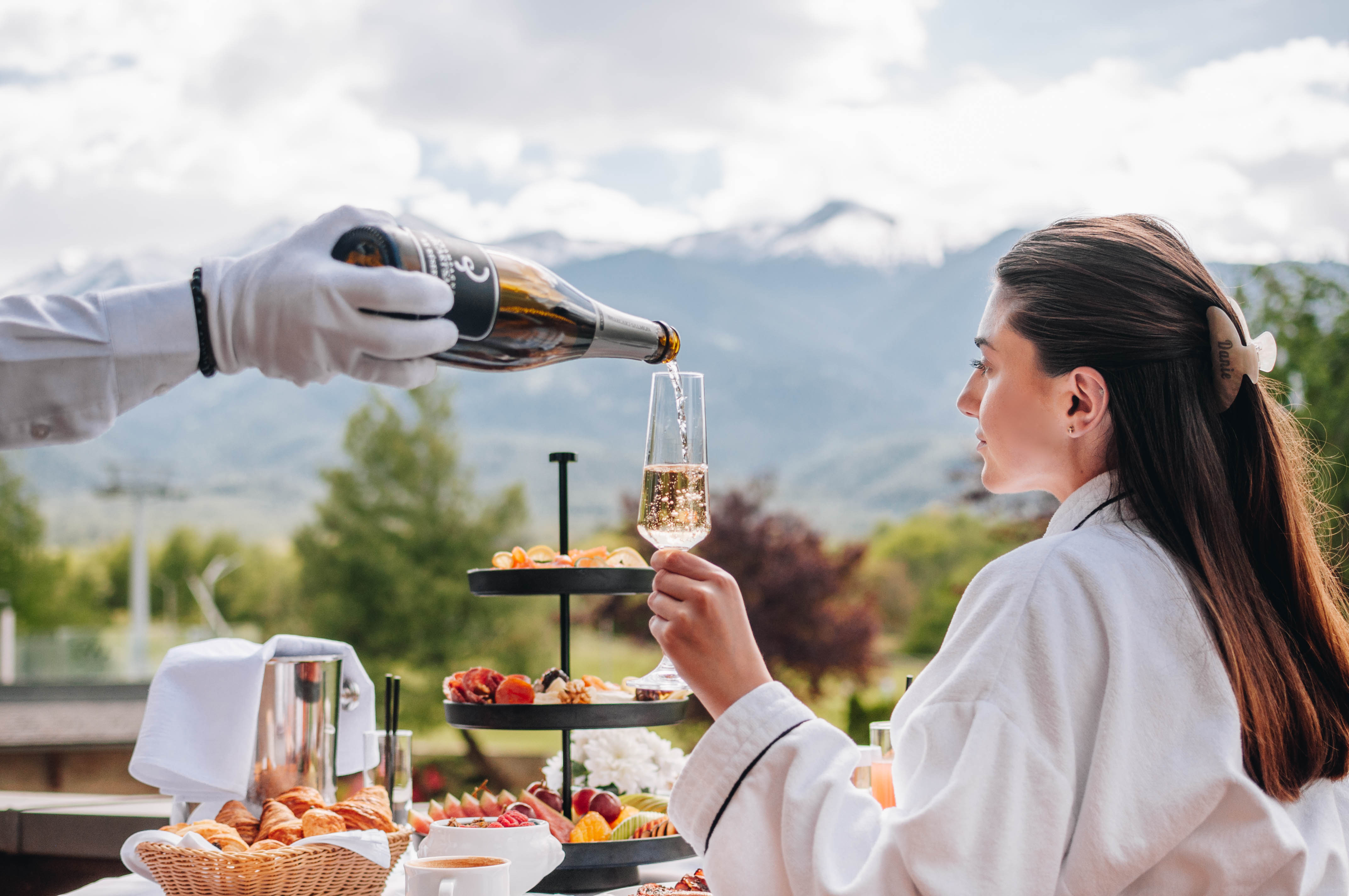 Kempinski Hotel Grand Arena Bansko Facebook ad