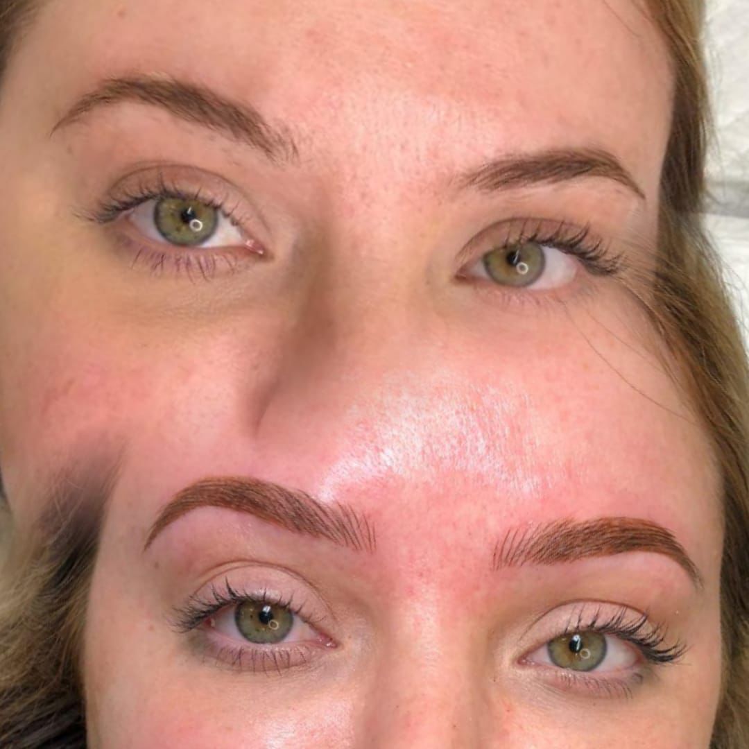 Lash Holic Facebook ad