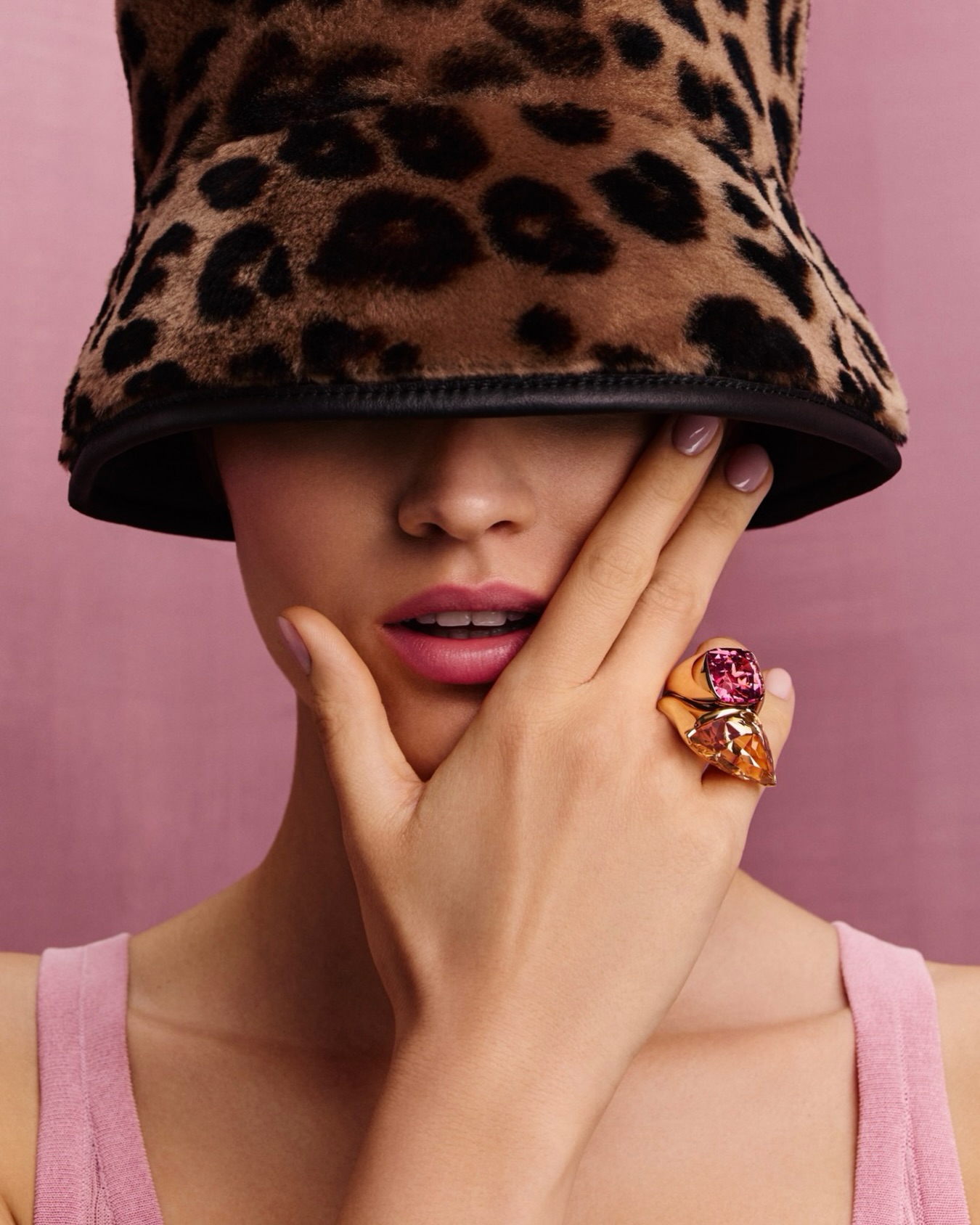 Schullin Wien Facebook ad: A vibrant pairing of raspberry and honey, where…