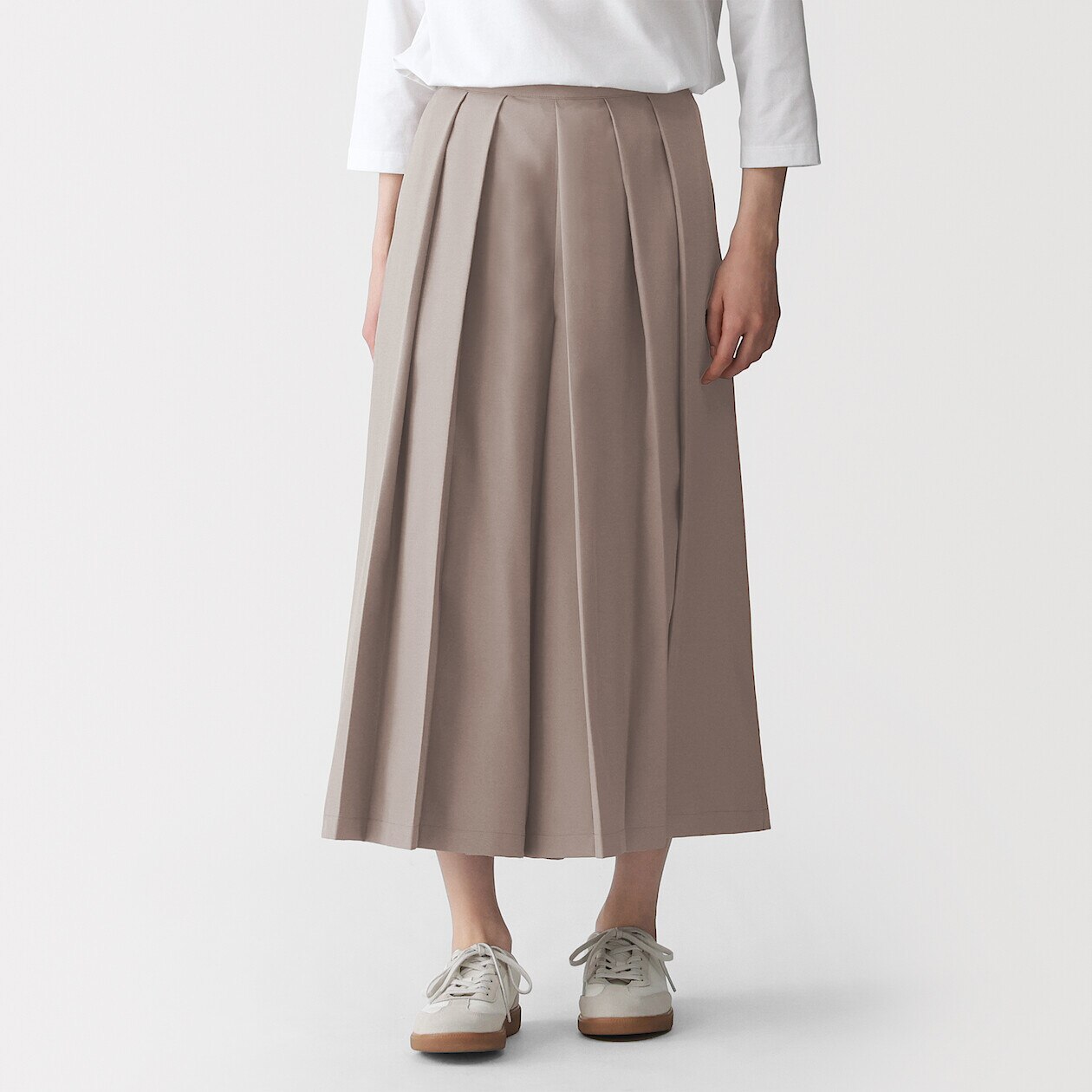 MUJI Europe Facebook ad