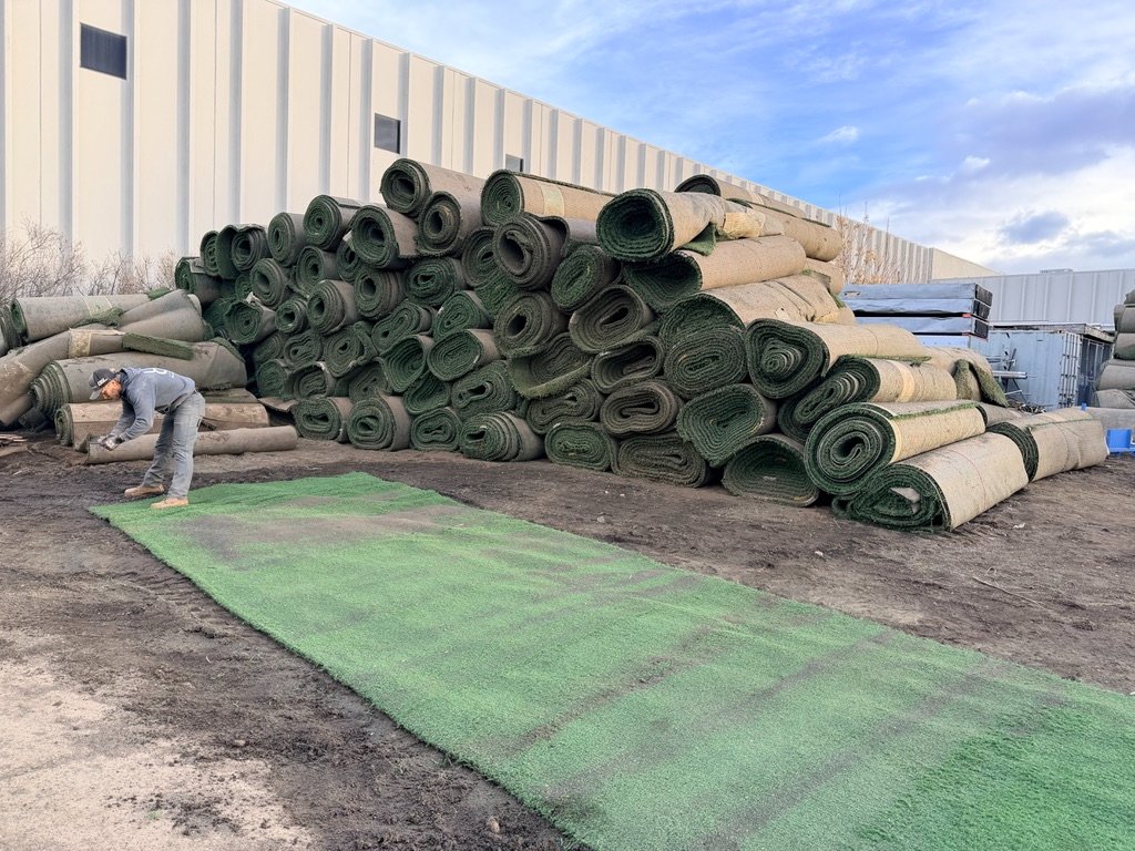 Sarah Miller Facebook ad: Turf Rolls - Water Free Grass