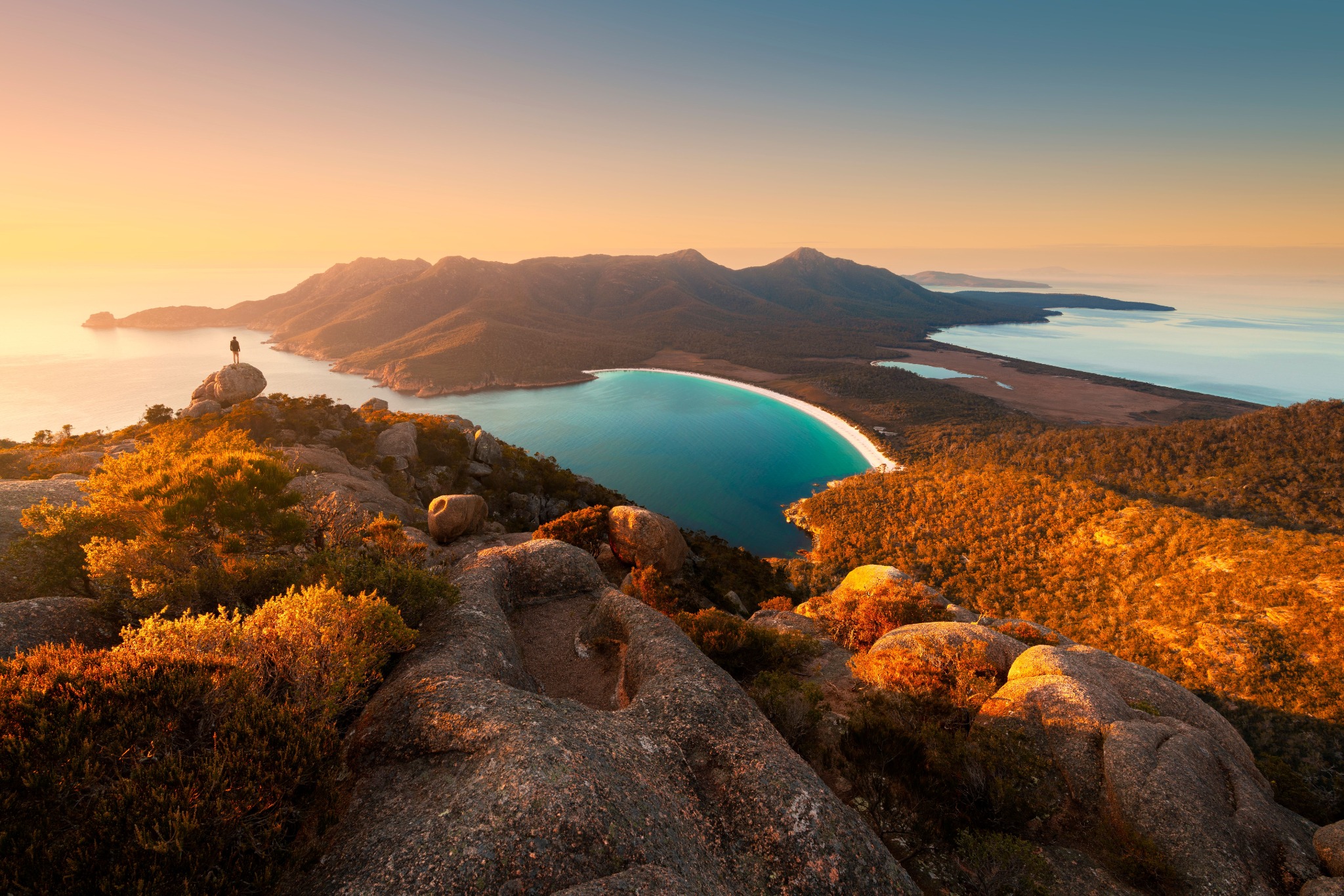 Expedia Facebook ad: Wild landscapes, rich food & wine, and unforgettable…