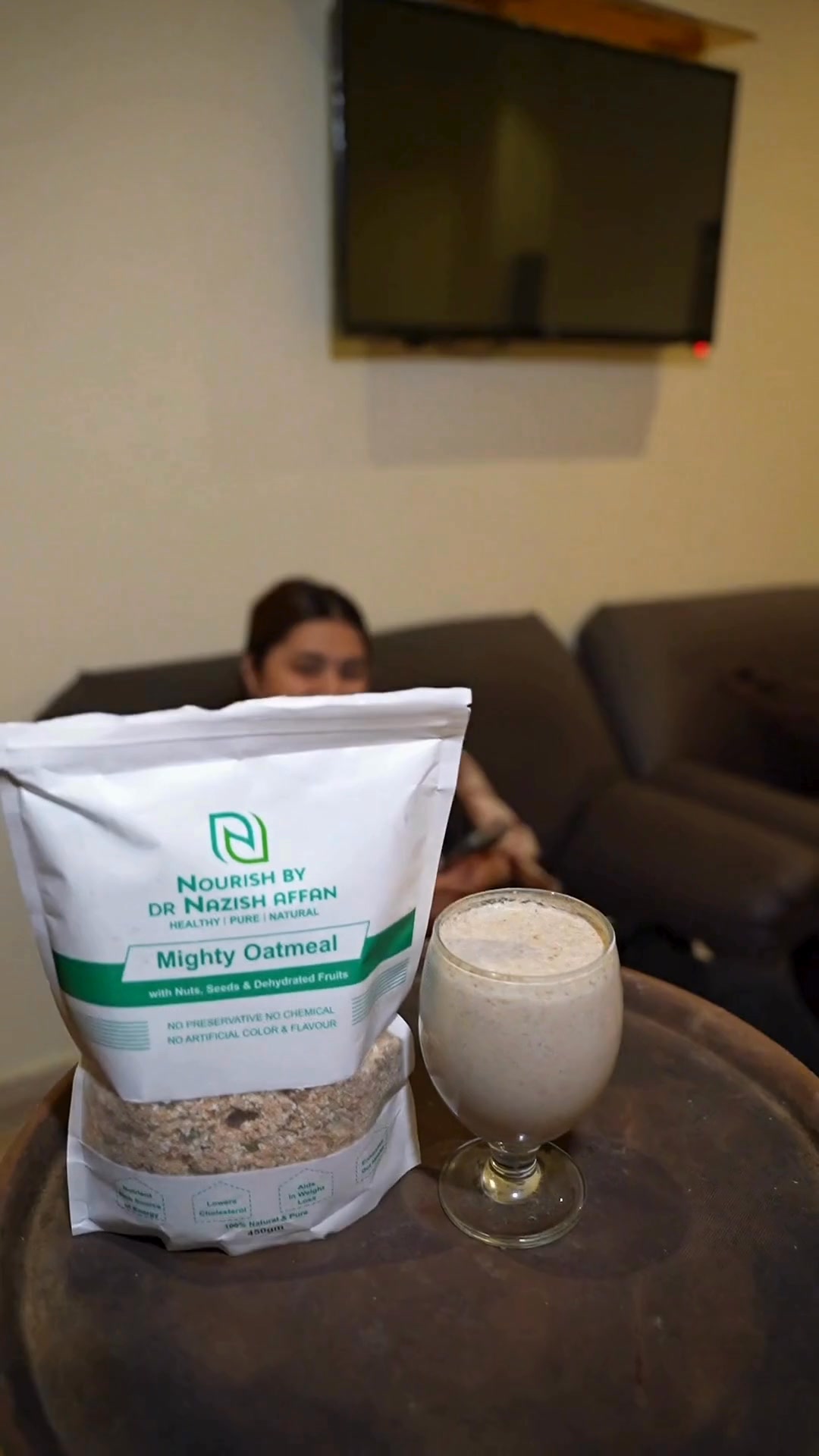 Nourish by Dr Nazish Affan Facebook ad: Mighty Oat Meal, Smart, Filling Start to Your Day