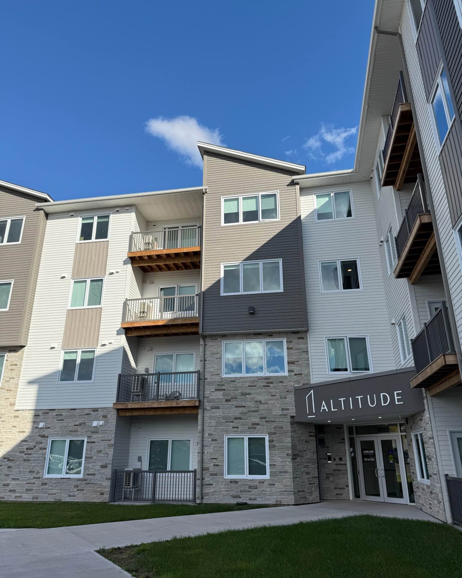 Harlow Leasing Facebook ad: 2 Beds 1 Bath - Apartment