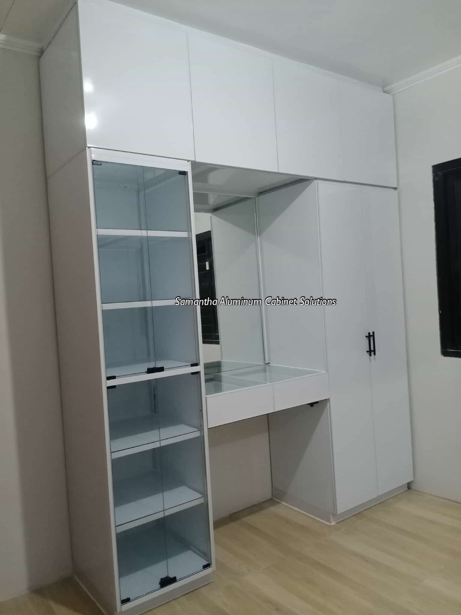 Samantha Aluminum Cabinet Solutions Facebook ad: Looking to upgrade your home?