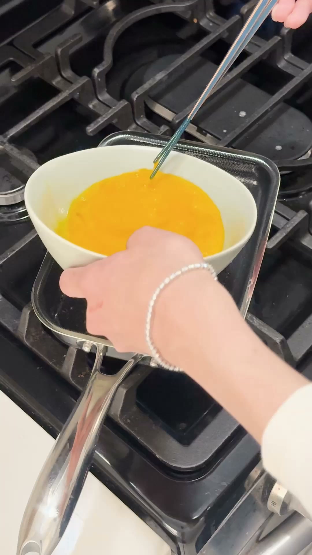 HexClad Facebook ad: New: Hybrid Rice Pot & Egg Pan