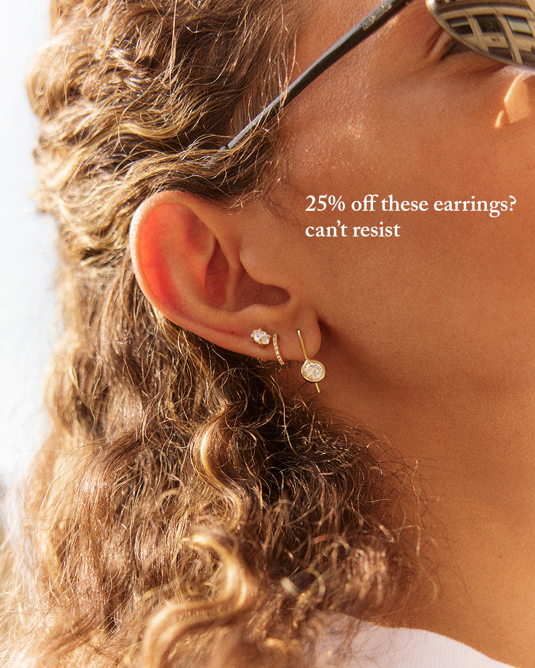 BaubleBar Facebook ad