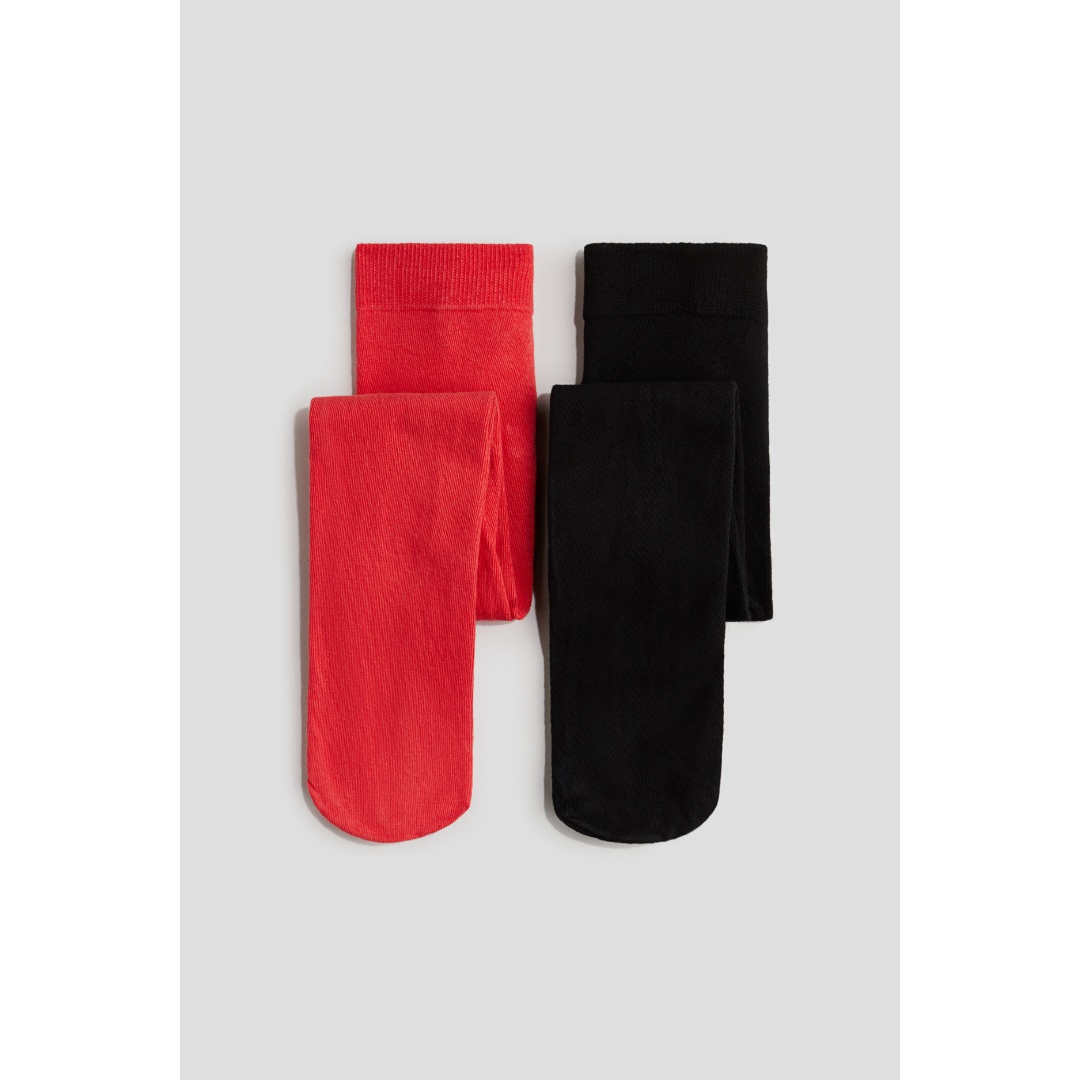 H&M Facebook ad: Upptäck säsongsuppdateringar för barn.