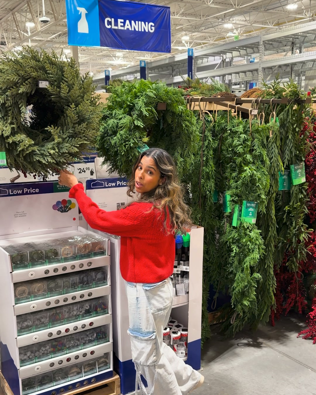 Lowe's Home Improvement Facebook ad: Make It Merry