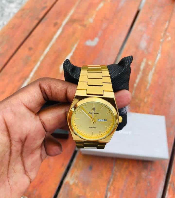 Lufele Facebook ad: POEDAGAR 970 Luxury Quartz wristwatches Waterproof…