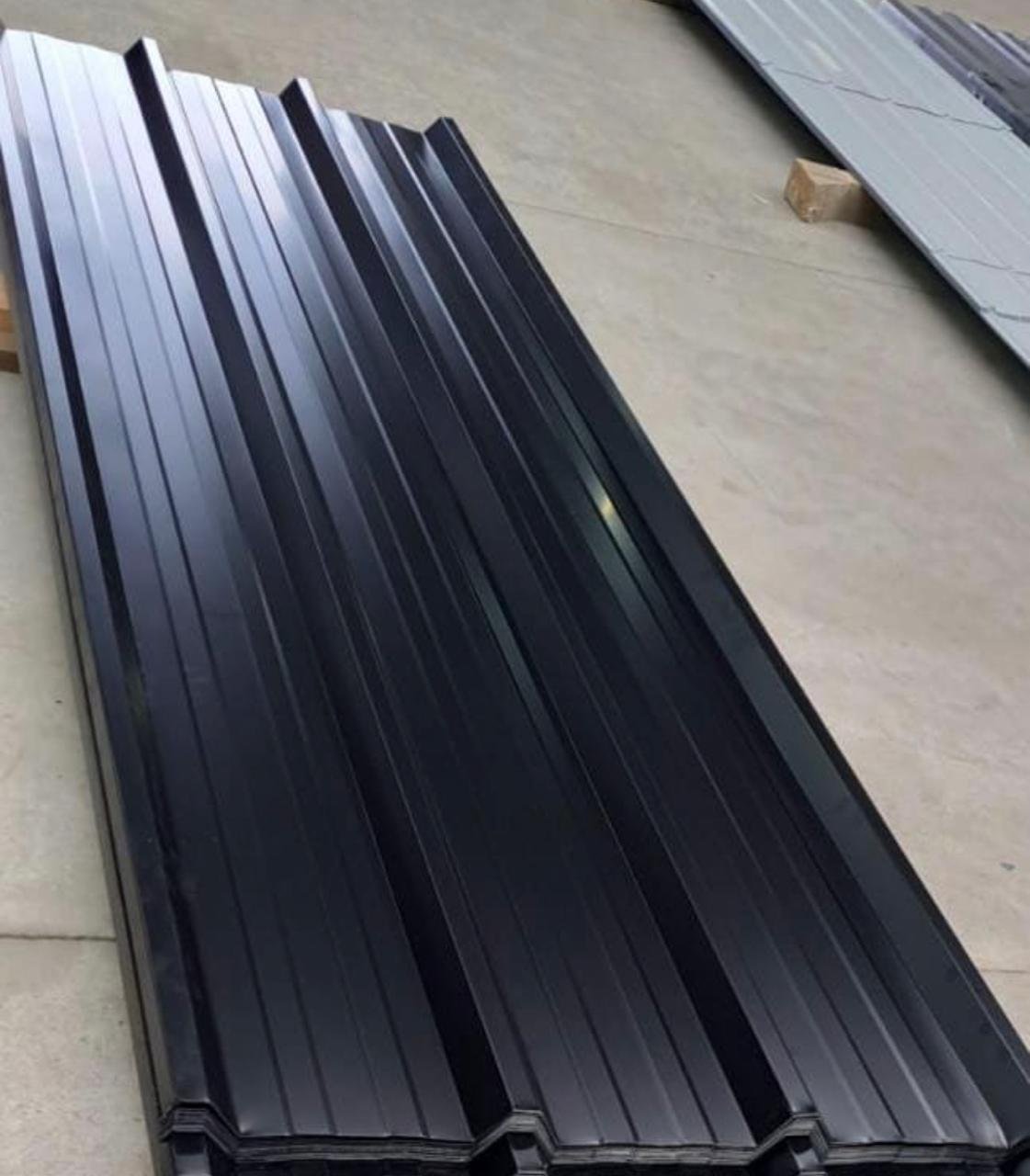 Juan Yañez Facebook ad: FORRA TU GALPON CON FABRIIMPORT