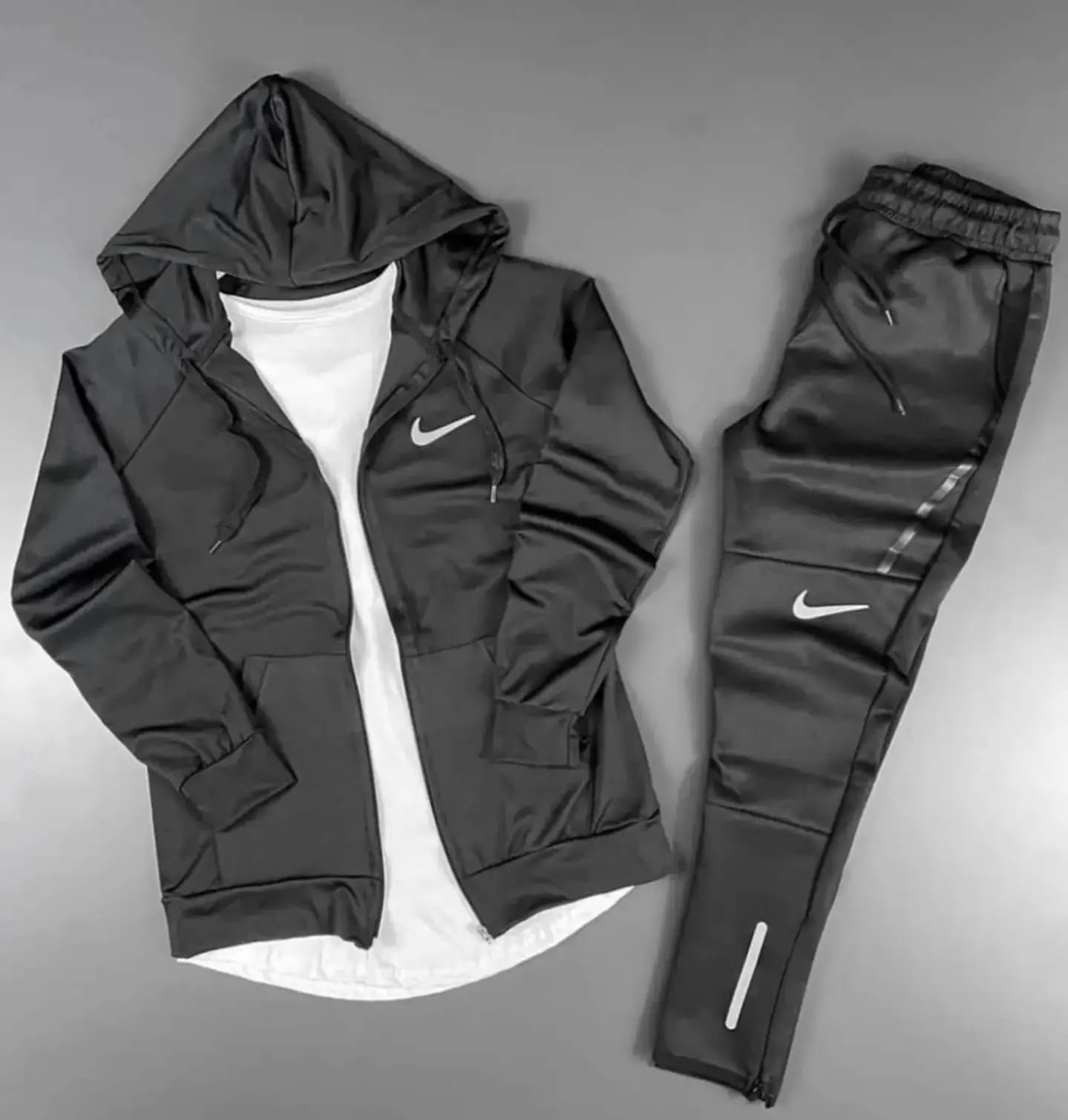 KaratSport.shop Romania Facebook ad: Alege AICI