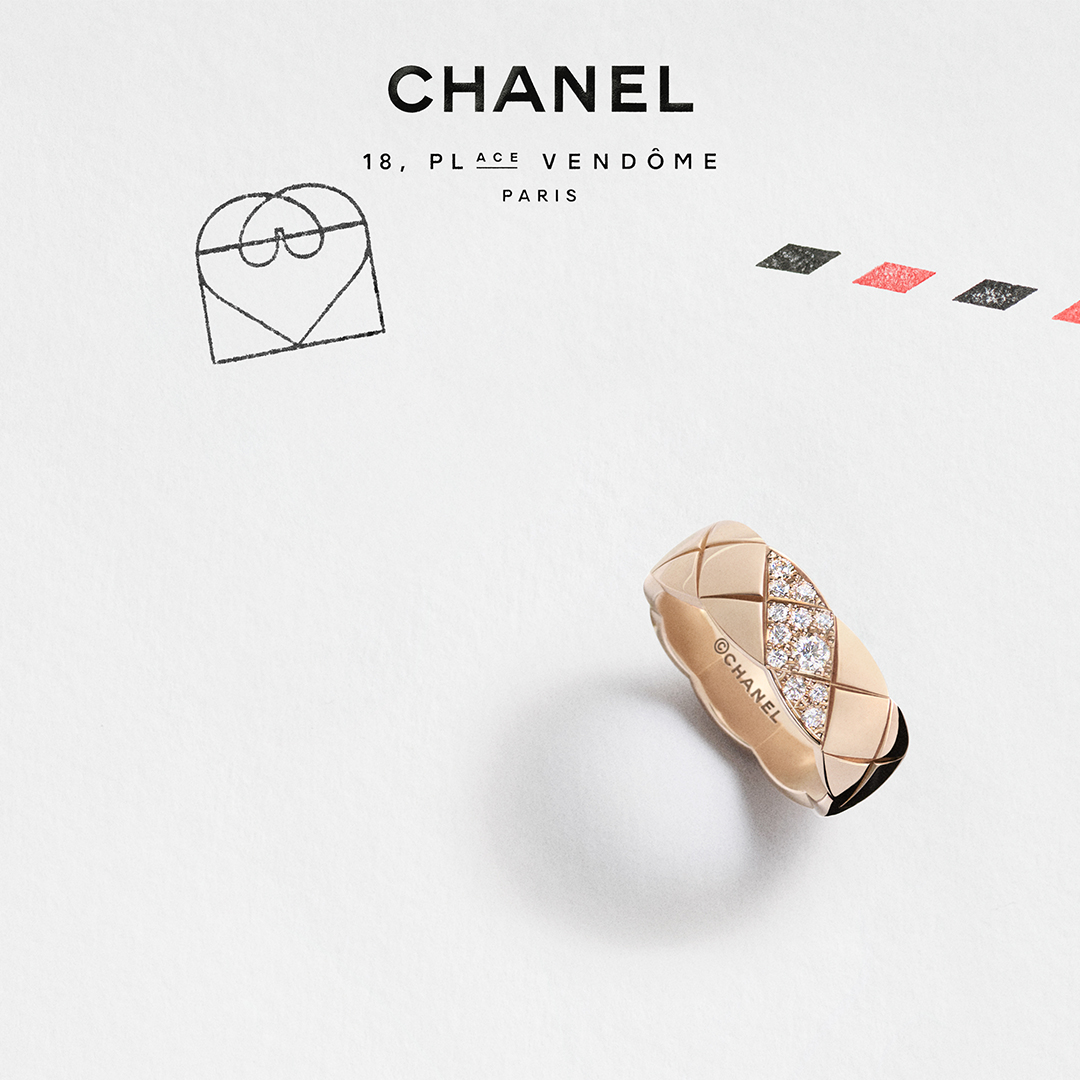 CHANEL Facebook ad