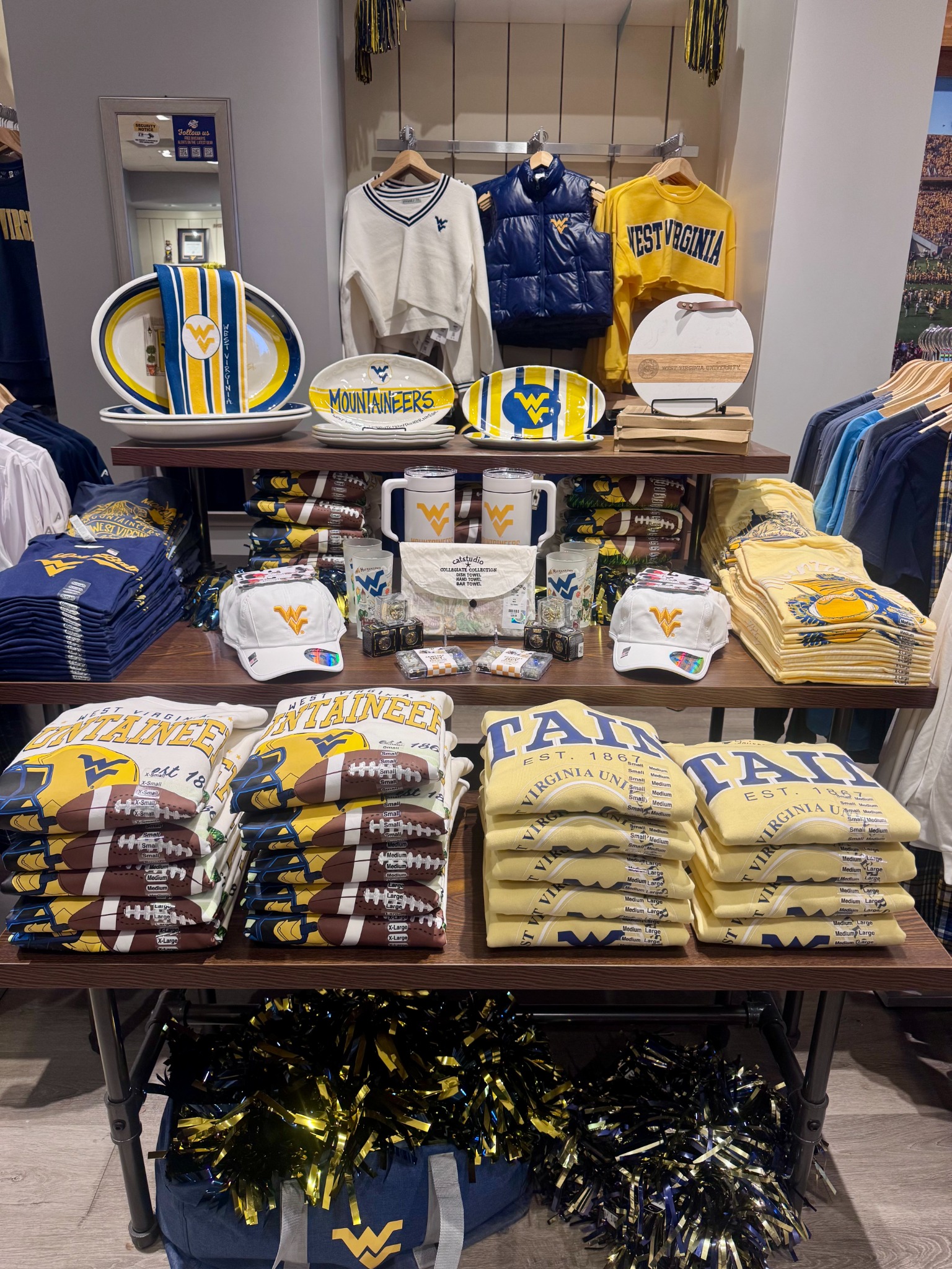 Alumni Hall WVU Facebook ad: Shop Women’s WVU Gear!