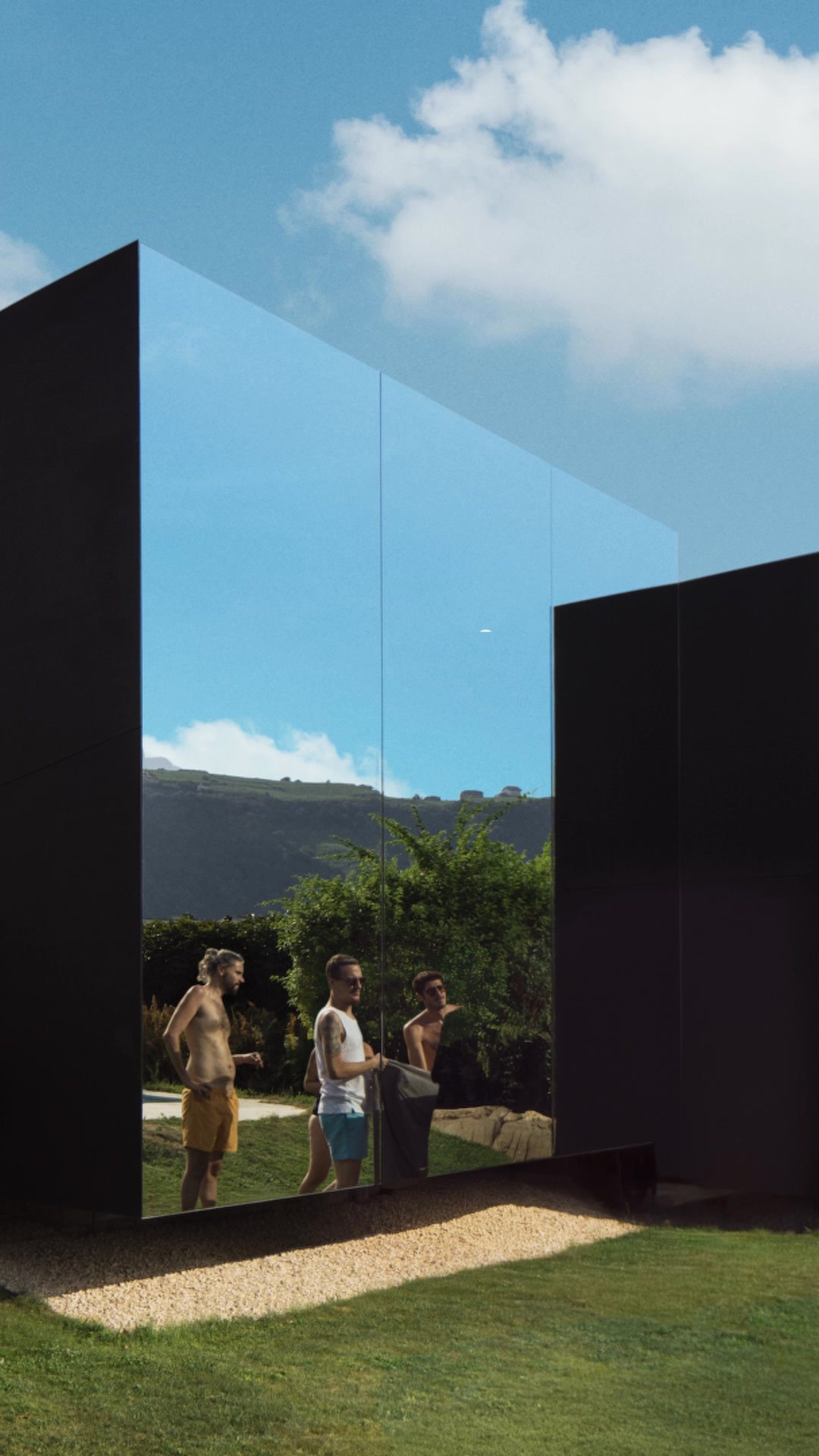 Airbnb Facebook ad: How to find meaning