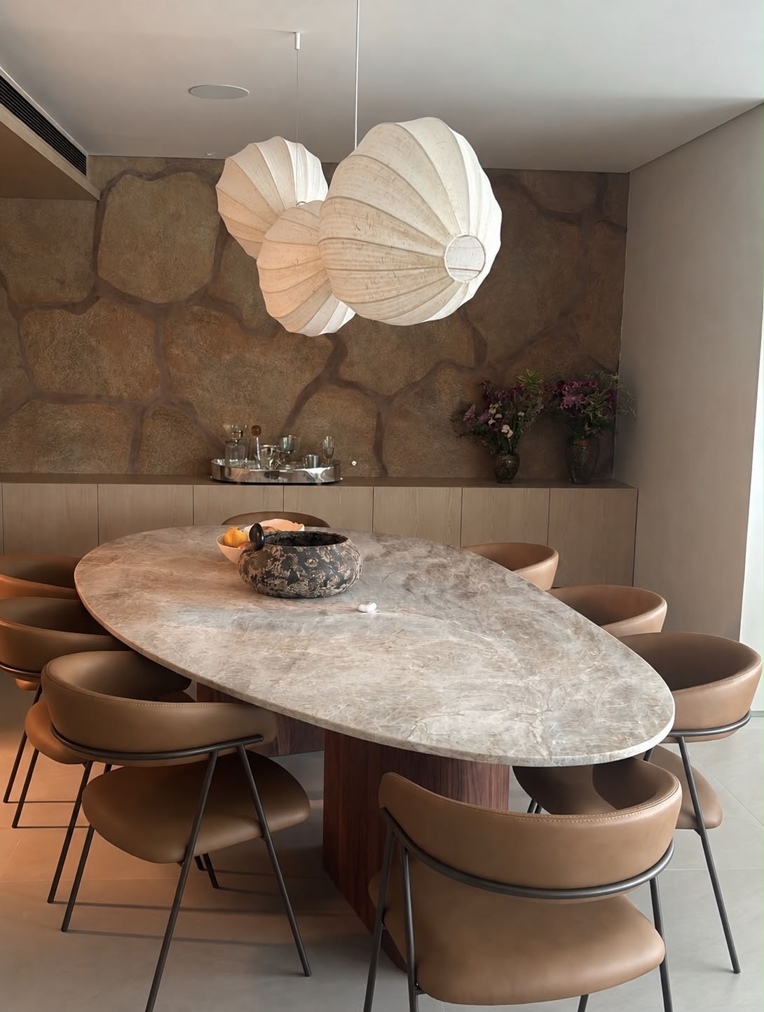 Perfecthousedecor Facebook ad: SELECIONAMOS AS MESAS DE JANTAR MAIS DESEJADAS DE…