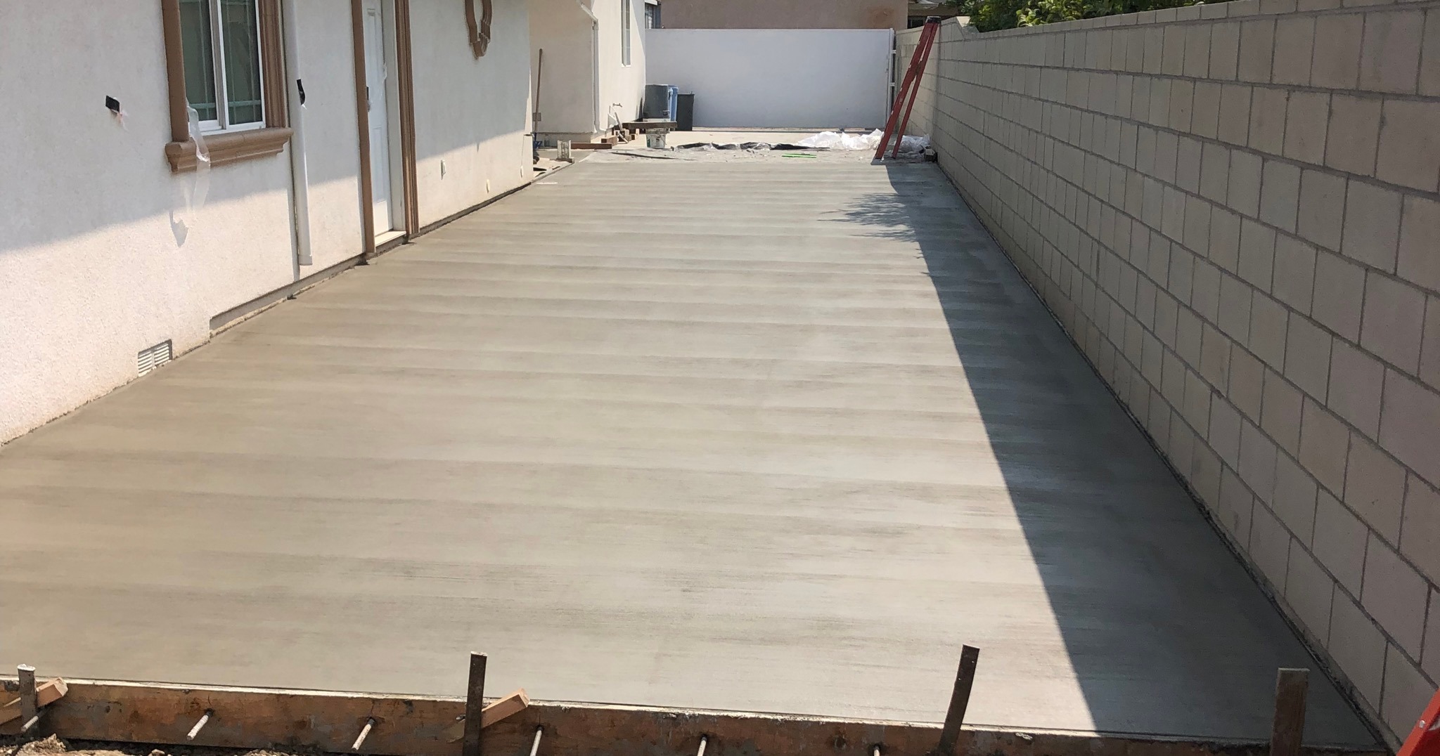 Armando’s General Construction Facebook ad: Home improvements: concrete, demolition, artificial turf…