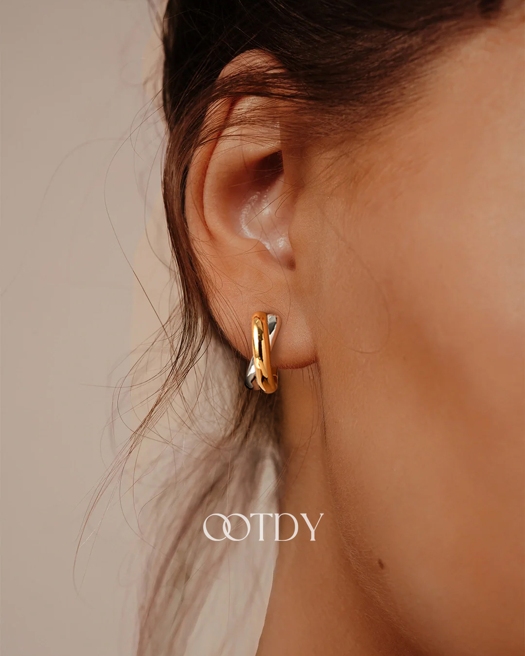 OOTDYofficial Facebook ad