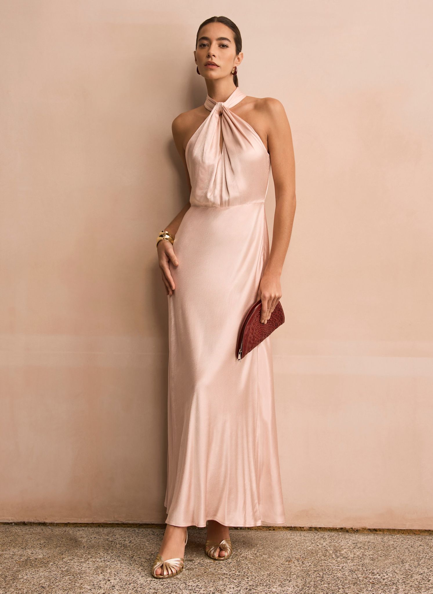 MINT VELVET Facebook ad: Create effortlessly polished looks with our edit of…
