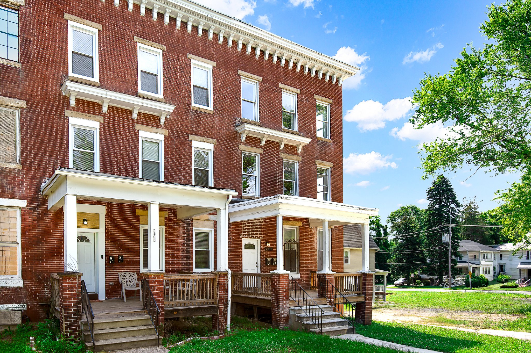Patrick Garnes Facebook ad: 2 Beds 2 Baths - Apartment