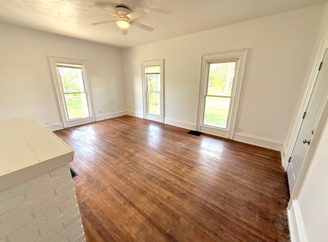 David Nelson Facebook ad: 2 Beds 1 Bath Apartment