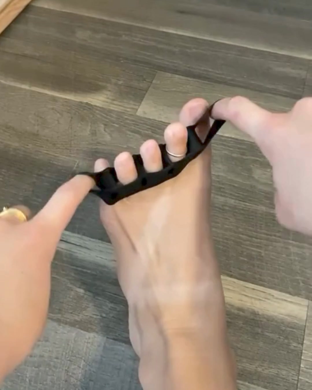 Earth Runners Facebook ad: NEW Athletic Toe Spacers!