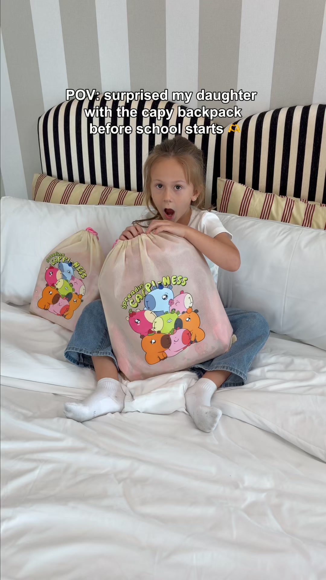 CAPY ERA Facebook ad: FREE Bag Charm
