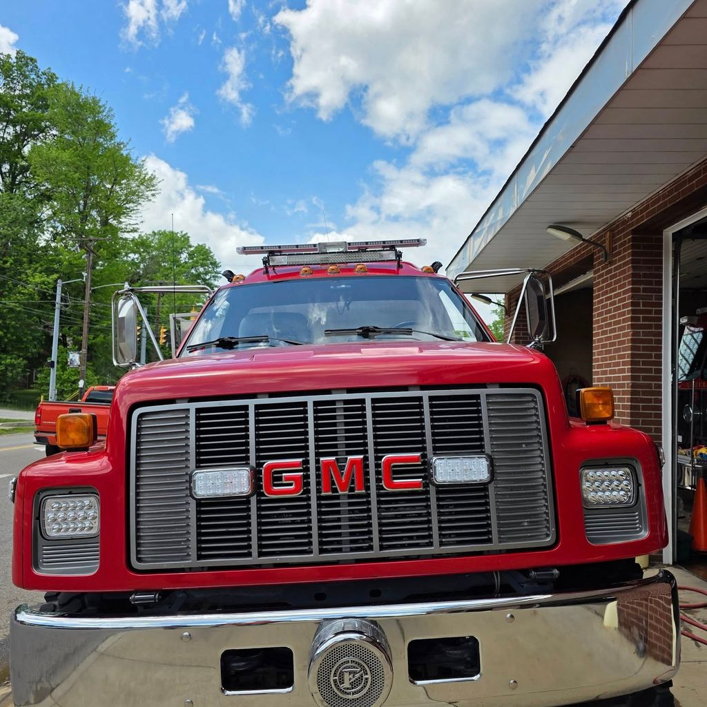 Garage: Buy & Sell Vehicles & Equipment Facebook ad