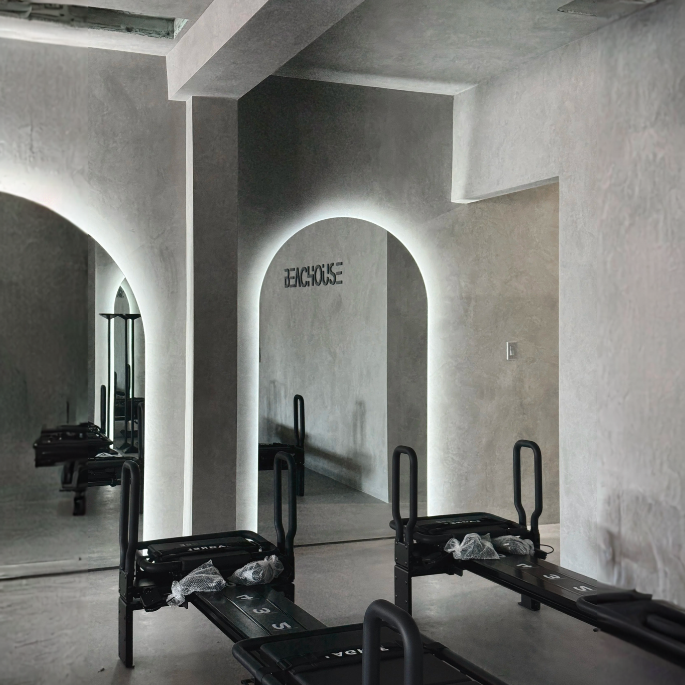 The Beachouse Studio Facebook ad: Ready to experience the workout everyone is talking…