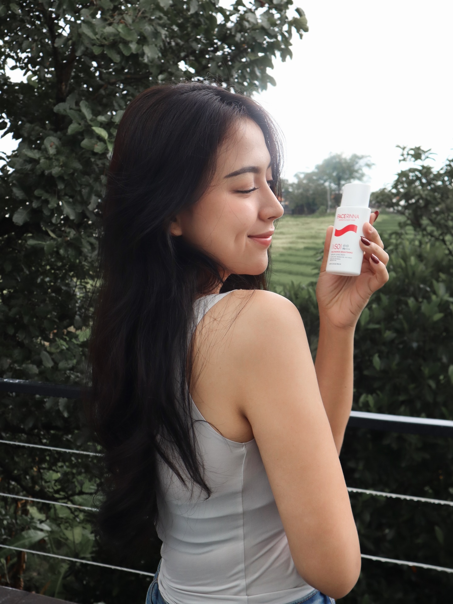 Putri Aulia Facebook ad
