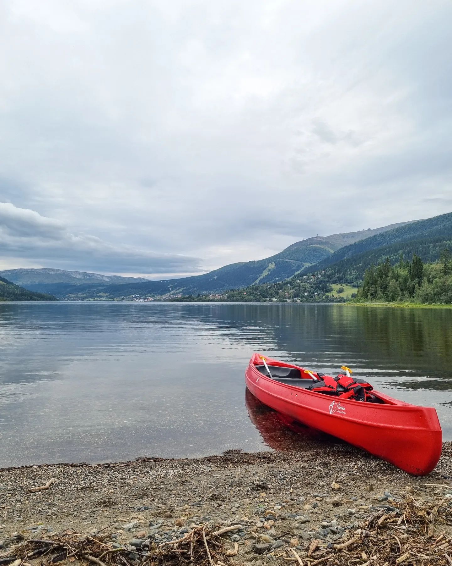 Vöks Outdoor Facebook ad: Paddla kanot, kajak och SUP i Åre