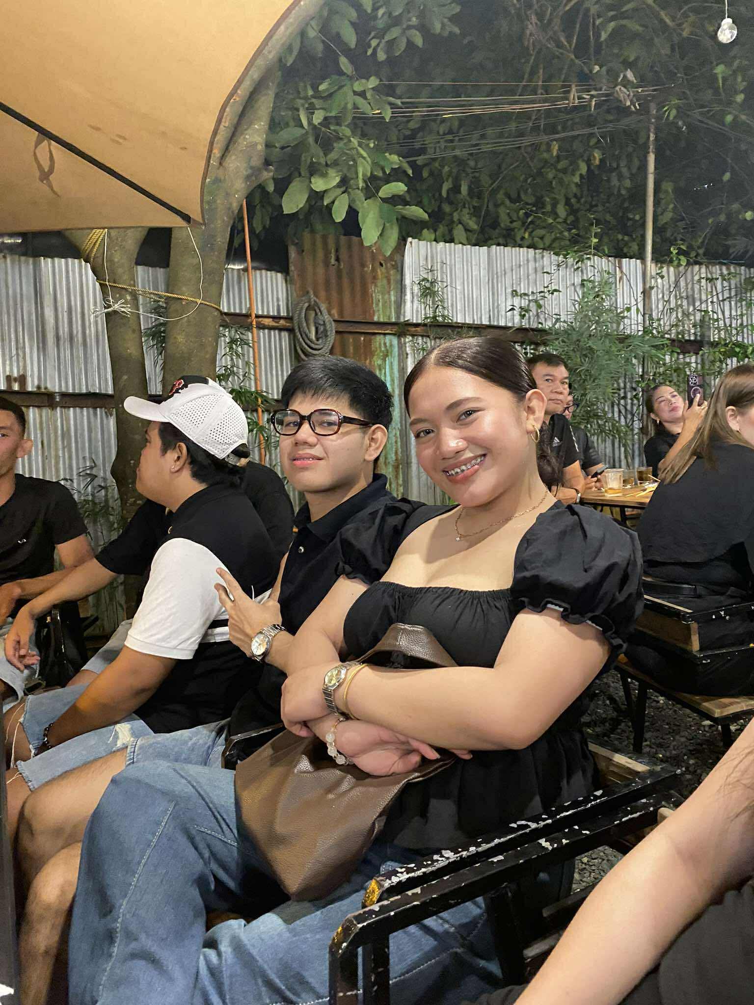 Viber Facebook ad: Meet Real People Kagaya Mo